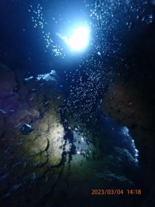 海中洞窟